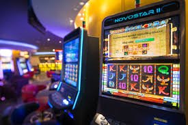 Antarmuka permainan slot dan dealer langsung ikanbet23